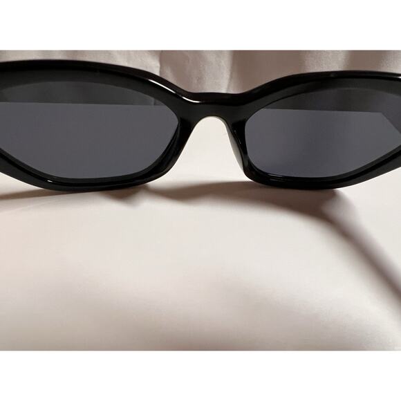 Guess women sunglasses GF 6197 01A